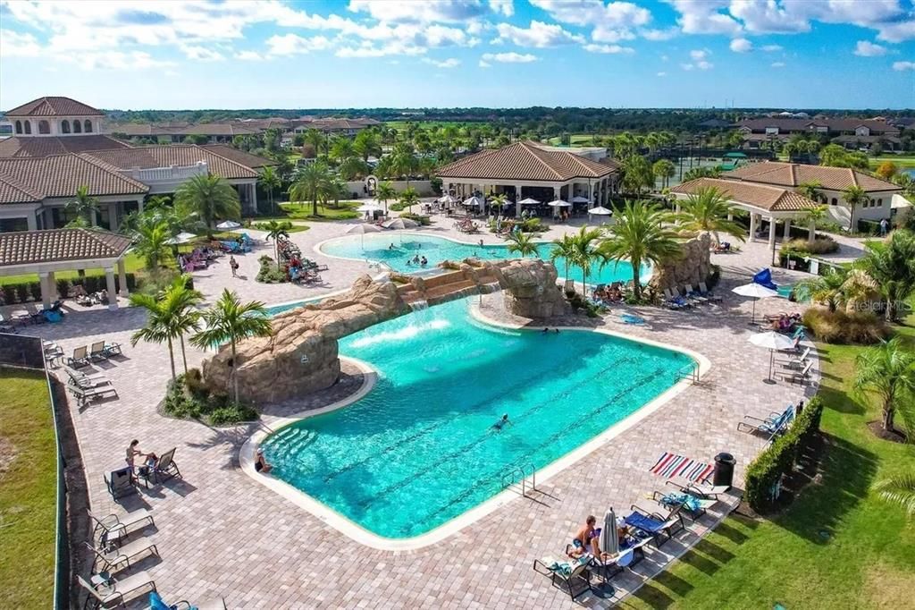 En Venta: $289,900 (2 camas, 2 baños, 1142 Pies cuadrados)