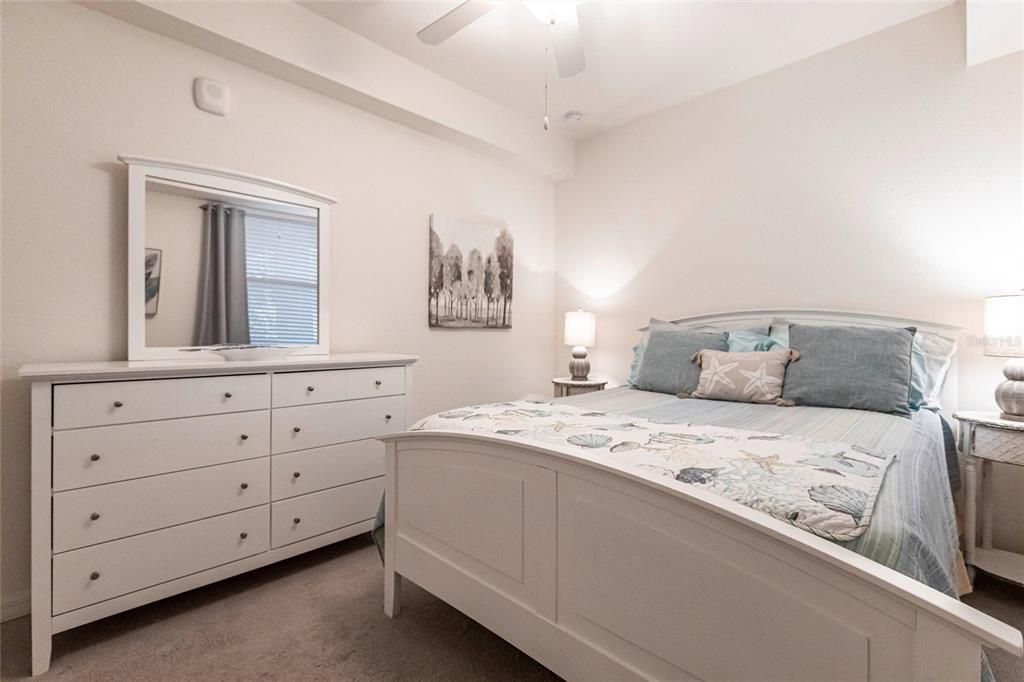 En Venta: $289,900 (2 camas, 2 baños, 1142 Pies cuadrados)