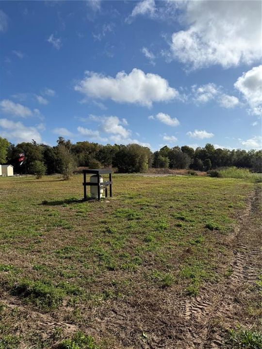 待售: $209,900 (1.19 acres)