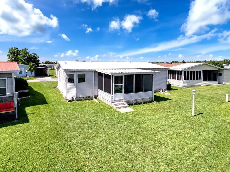 For Sale: $149,000 (2 beds, 2 baths, 1120 Square Feet)