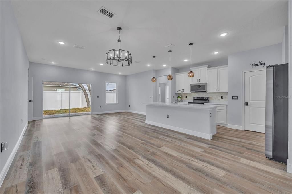 Active With Contract: $378,500 (4 beds, 3 baths, 1896 Square Feet)