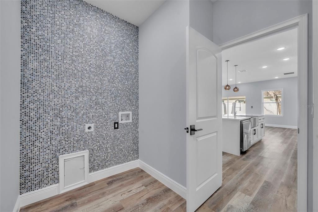 Active With Contract: $378,500 (4 beds, 3 baths, 1896 Square Feet)