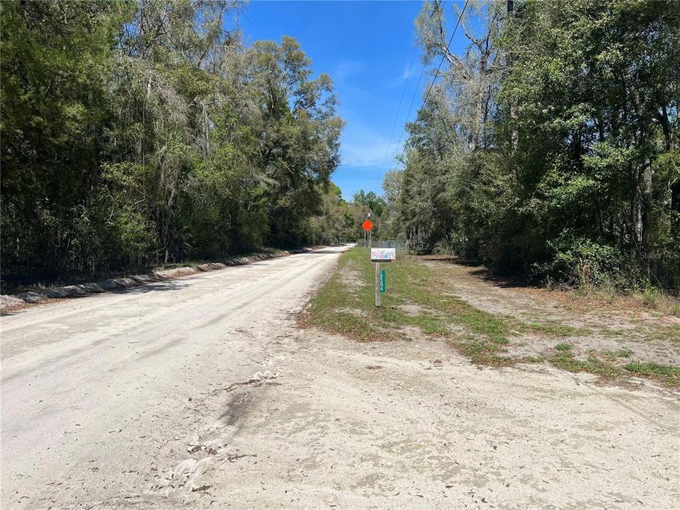 На продажу: $195,000 (3 спален, 2 ванн, 1140 Квадратных фут)