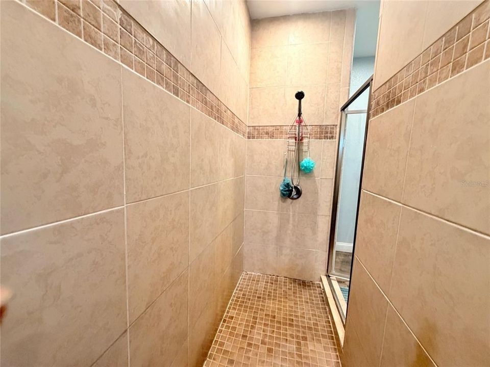 На продажу: $735,000 (5 спален, 4 ванн, 3053 Квадратных фут)
