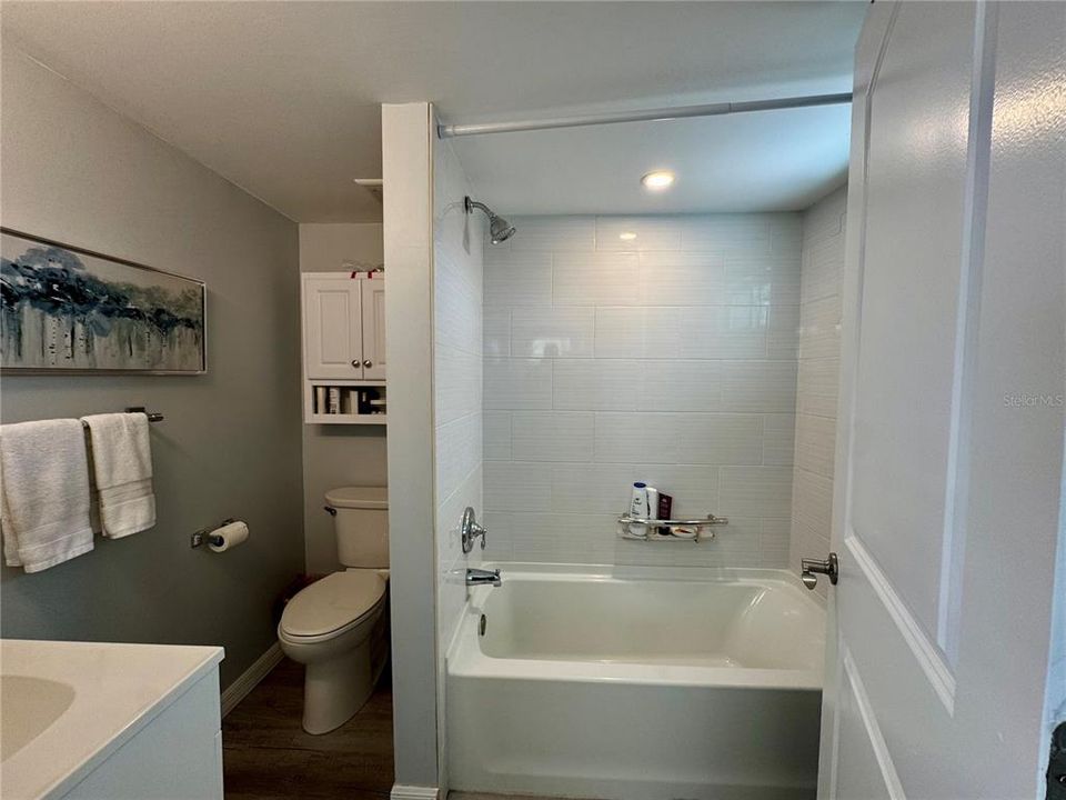 Под контрактом: $148,500 (1 спален, 2 ванн, 752 Квадратных фут)