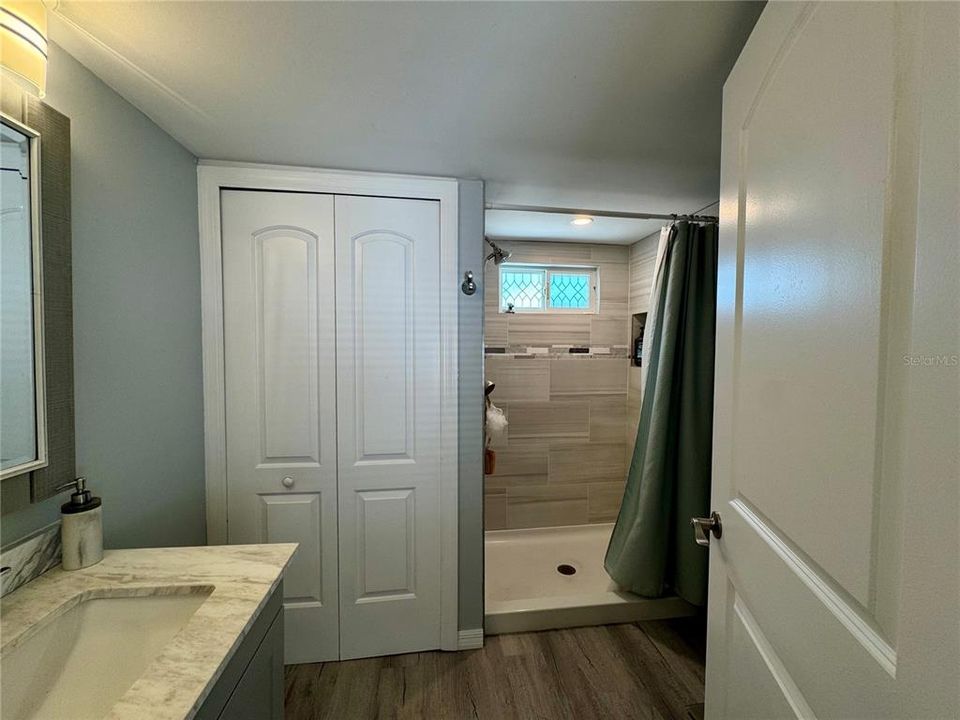 Под контрактом: $148,500 (1 спален, 2 ванн, 752 Квадратных фут)