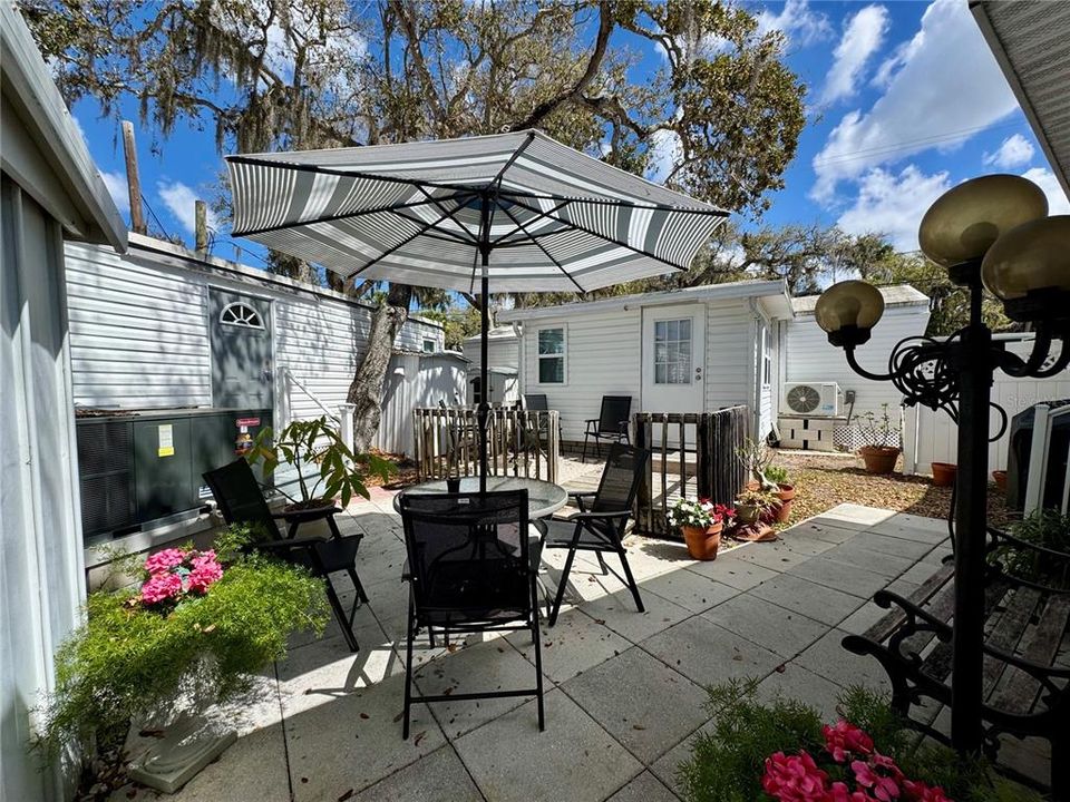 Под контрактом: $148,500 (1 спален, 2 ванн, 752 Квадратных фут)