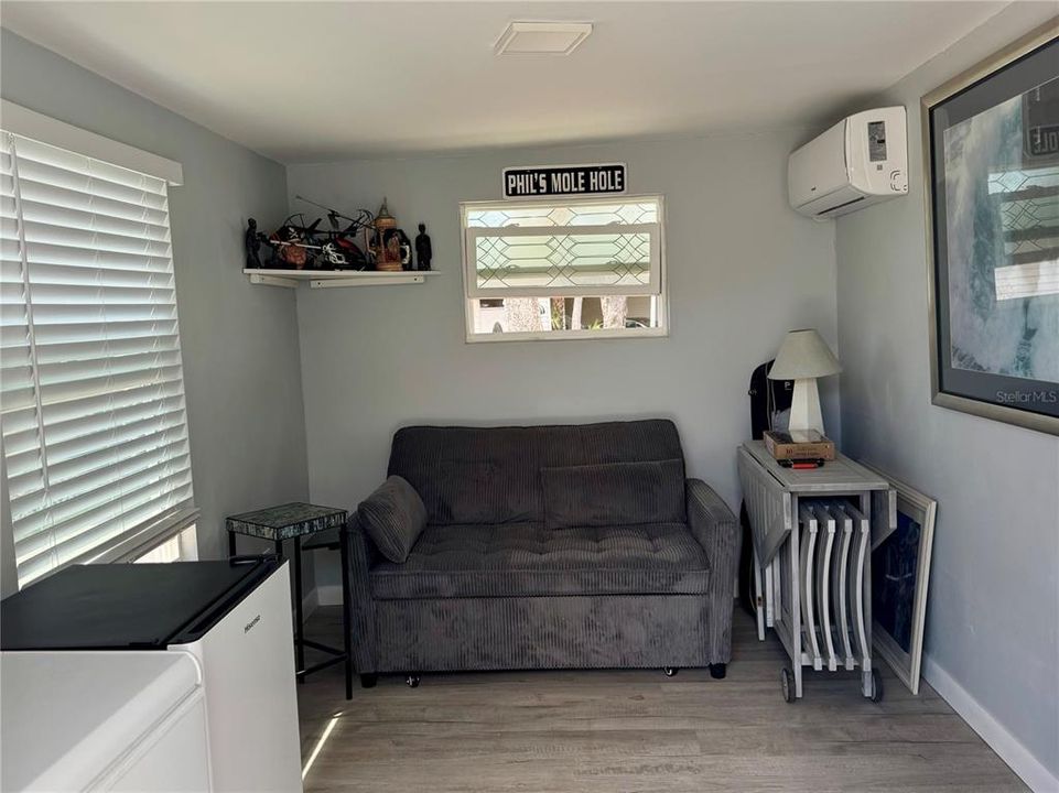 Под контрактом: $148,500 (1 спален, 2 ванн, 752 Квадратных фут)