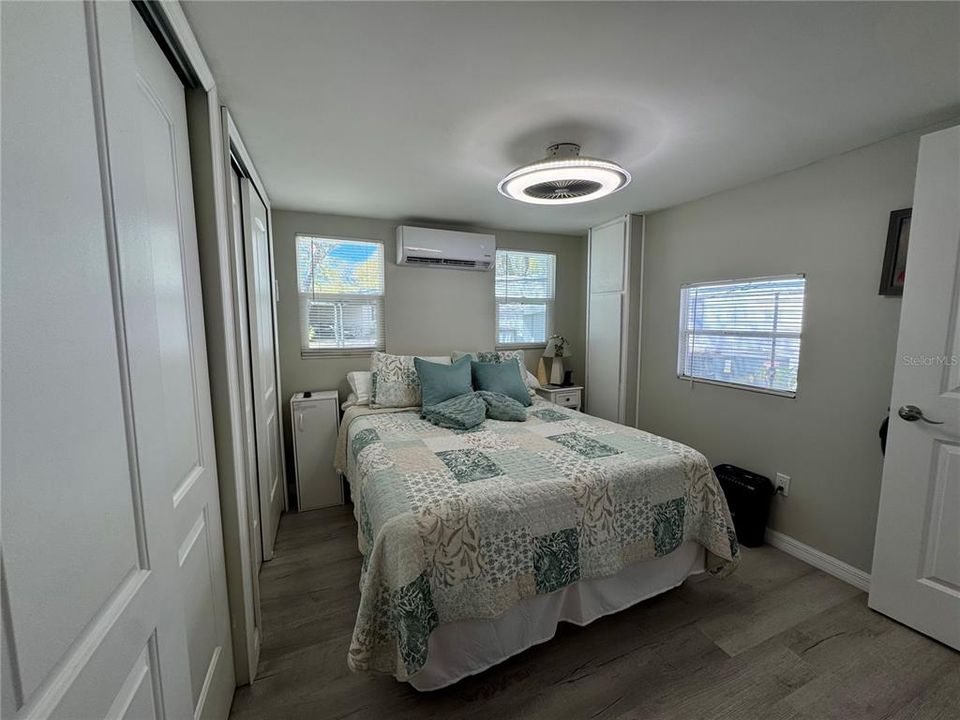 Под контрактом: $148,500 (1 спален, 2 ванн, 752 Квадратных фут)