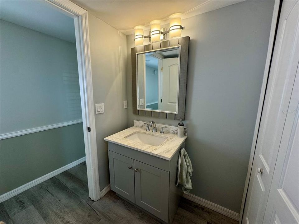 Под контрактом: $148,500 (1 спален, 2 ванн, 752 Квадратных фут)