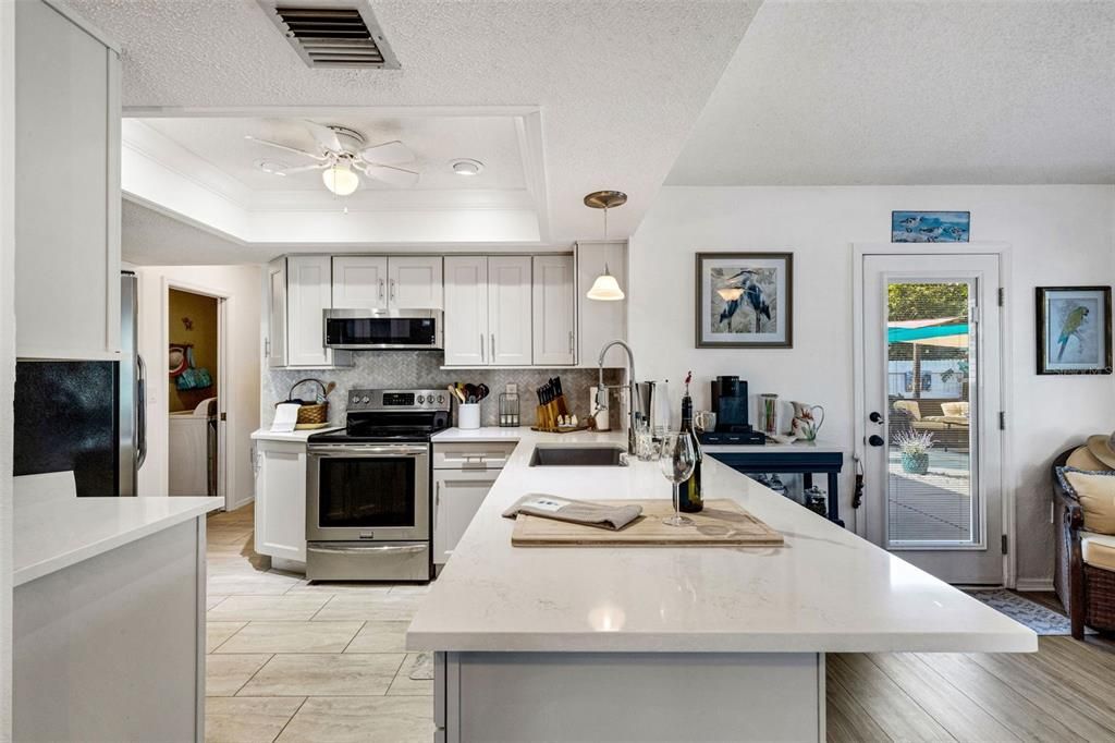 Activo con contrato: $369,900 (2 camas, 2 baños, 1329 Pies cuadrados)