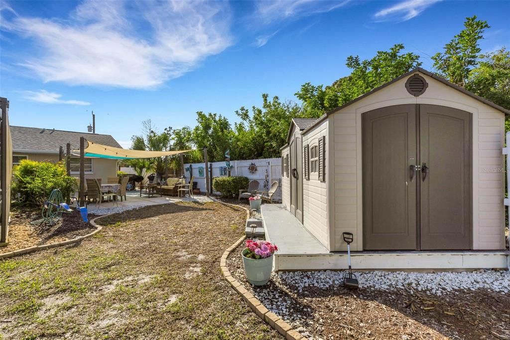 Activo con contrato: $369,900 (2 camas, 2 baños, 1329 Pies cuadrados)
