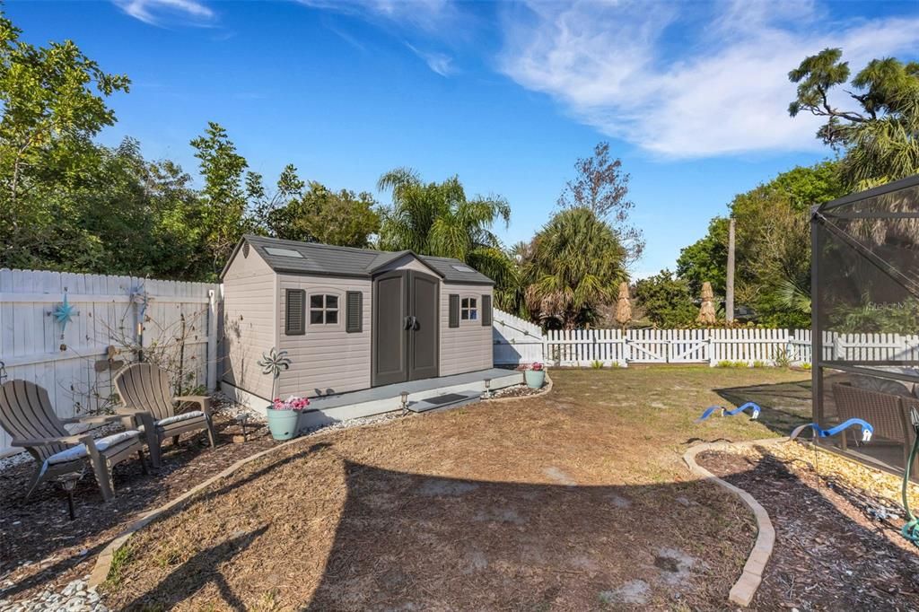 Activo con contrato: $369,900 (2 camas, 2 baños, 1329 Pies cuadrados)