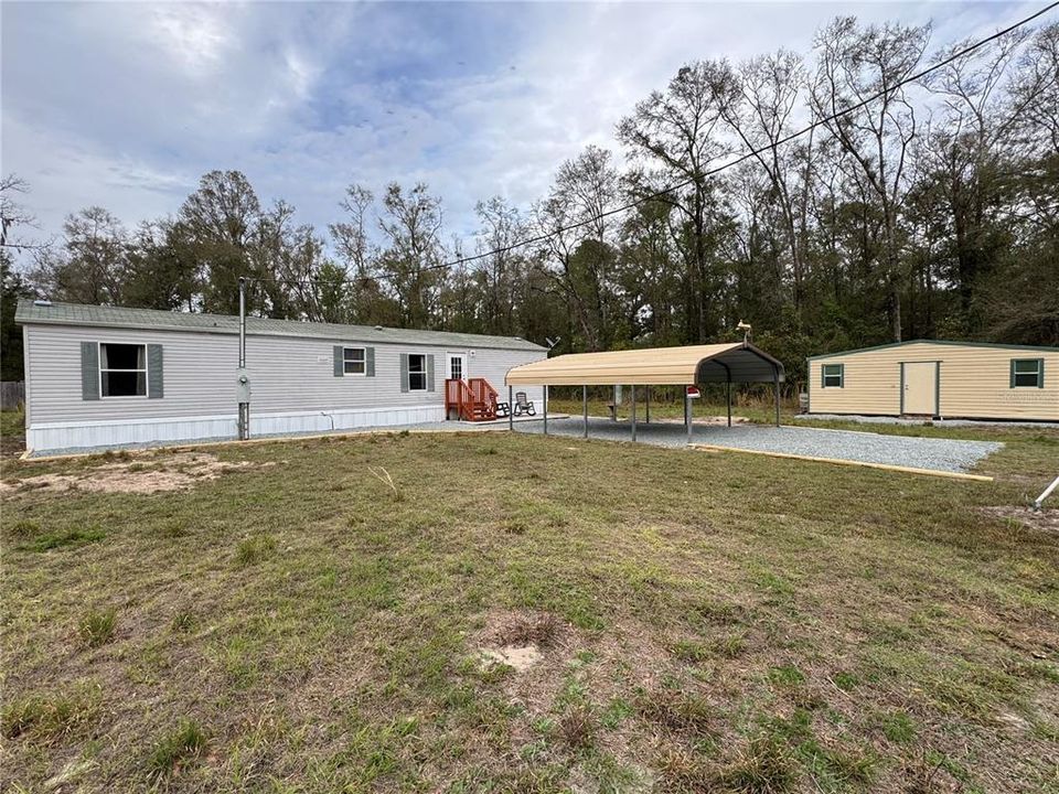 For Sale: $165,000 (2 beds, 2 baths, 784 Square Feet)
