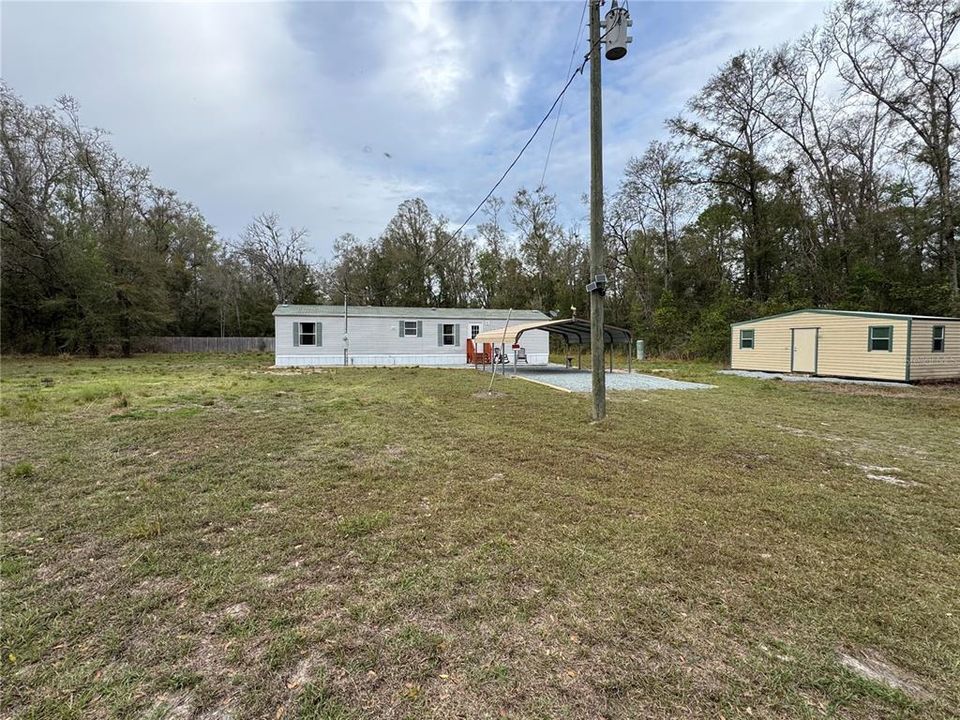 For Sale: $165,000 (2 beds, 2 baths, 784 Square Feet)