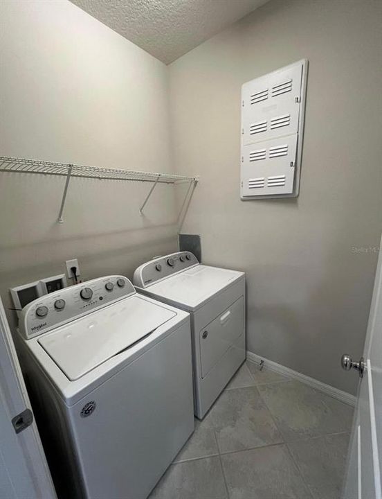 待售: $317,990 (2 贝兹, 2 浴室, 1464 平方英尺)