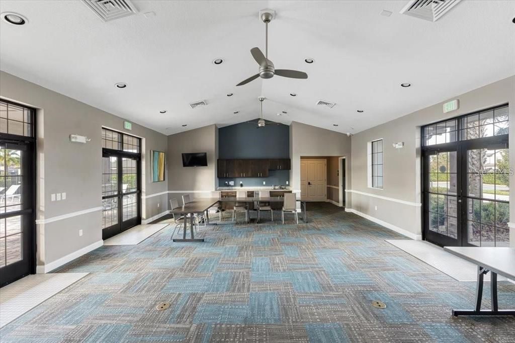 待售: $317,990 (2 贝兹, 2 浴室, 1464 平方英尺)