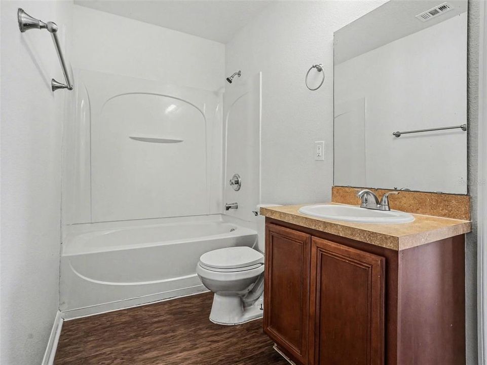 Active With Contract: $489,900 (6 beds, 4 baths, 3535 Square Feet)