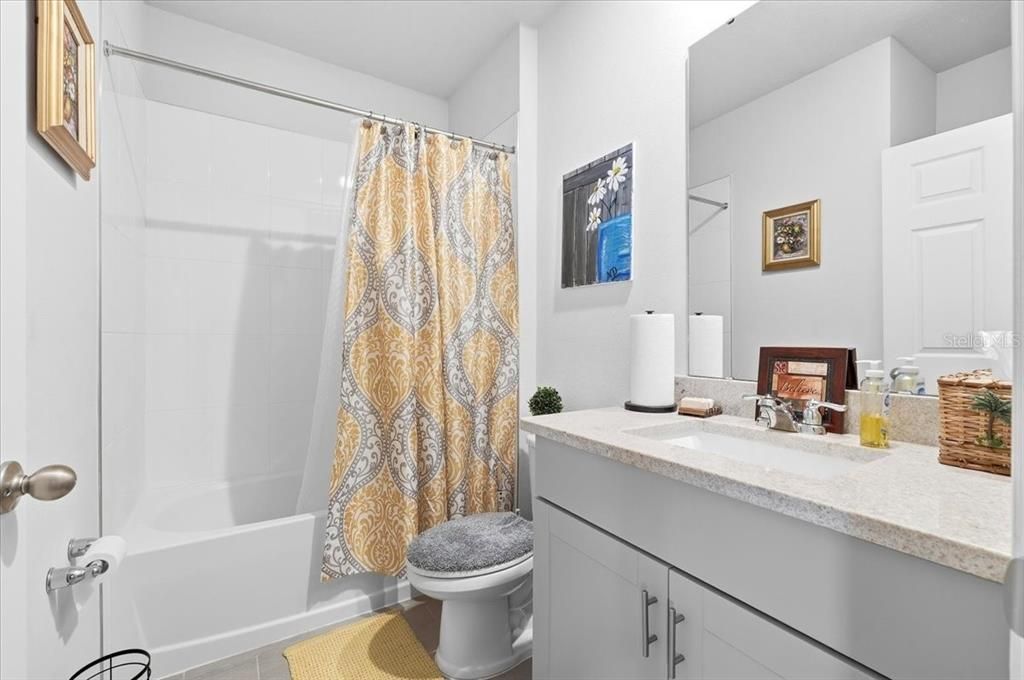 En Venta: $309,000 (4 camas, 2 baños, 1680 Pies cuadrados)