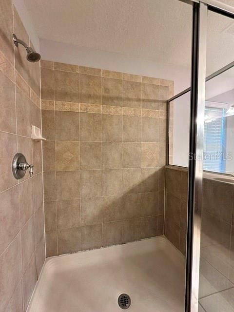 Active With Contract: $2,550 (3 beds, 2 baths, 2158 Square Feet)