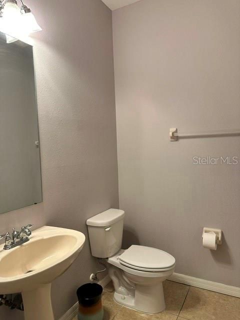 Active With Contract: $2,550 (3 beds, 2 baths, 2158 Square Feet)