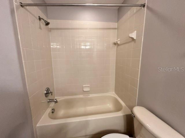 Active With Contract: $2,550 (3 beds, 2 baths, 2158 Square Feet)