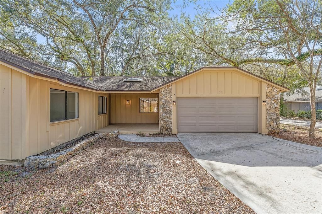 For Sale: $299,950 (3 beds, 2 baths, 1260 Square Feet)