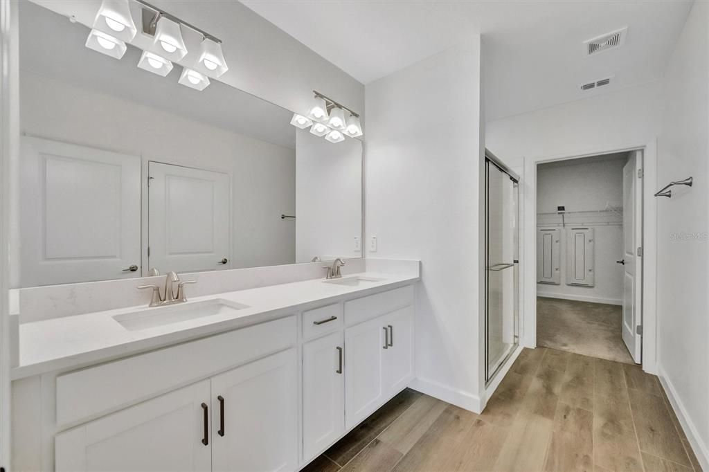 En Venta: $279,000 (2 camas, 2 baños, 1737 Pies cuadrados)