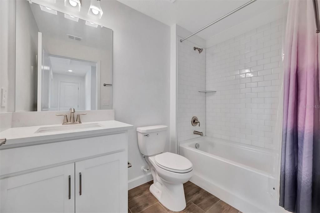 En Venta: $279,000 (2 camas, 2 baños, 1737 Pies cuadrados)