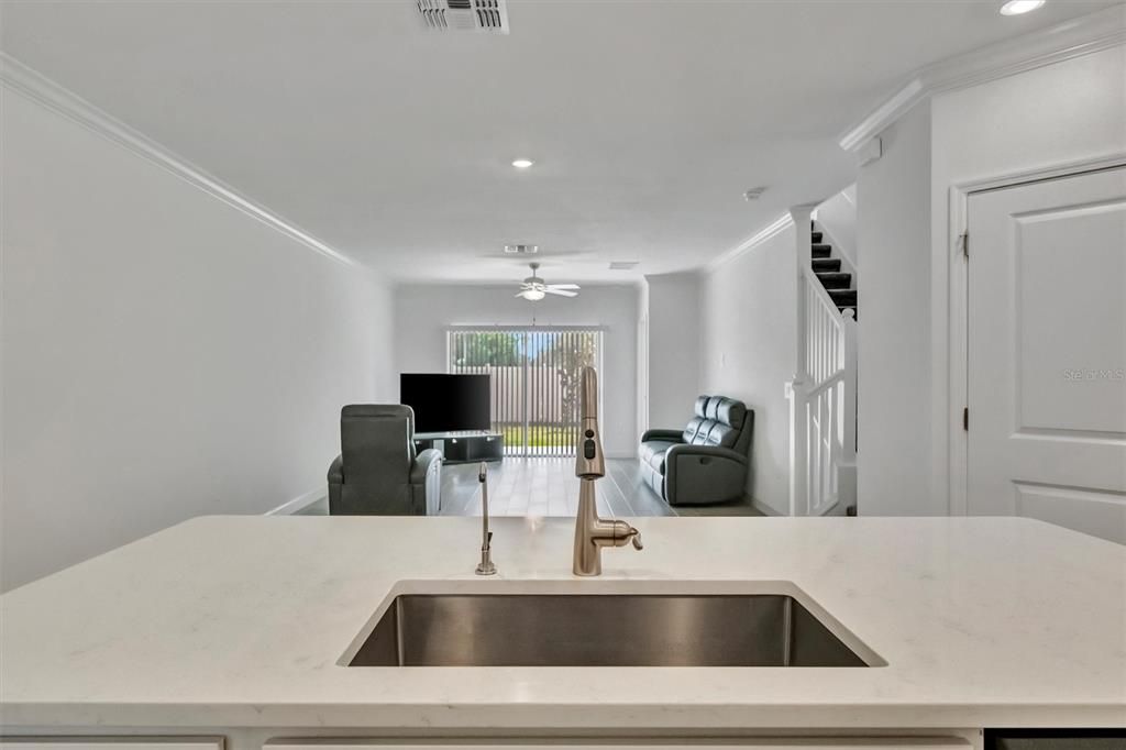 En Venta: $279,000 (2 camas, 2 baños, 1737 Pies cuadrados)