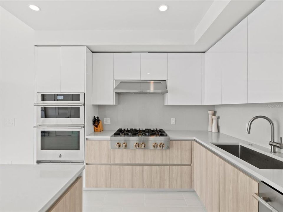 Activo con contrato: $1,155,000 (2 camas, 2 baños, 1358 Pies cuadrados)