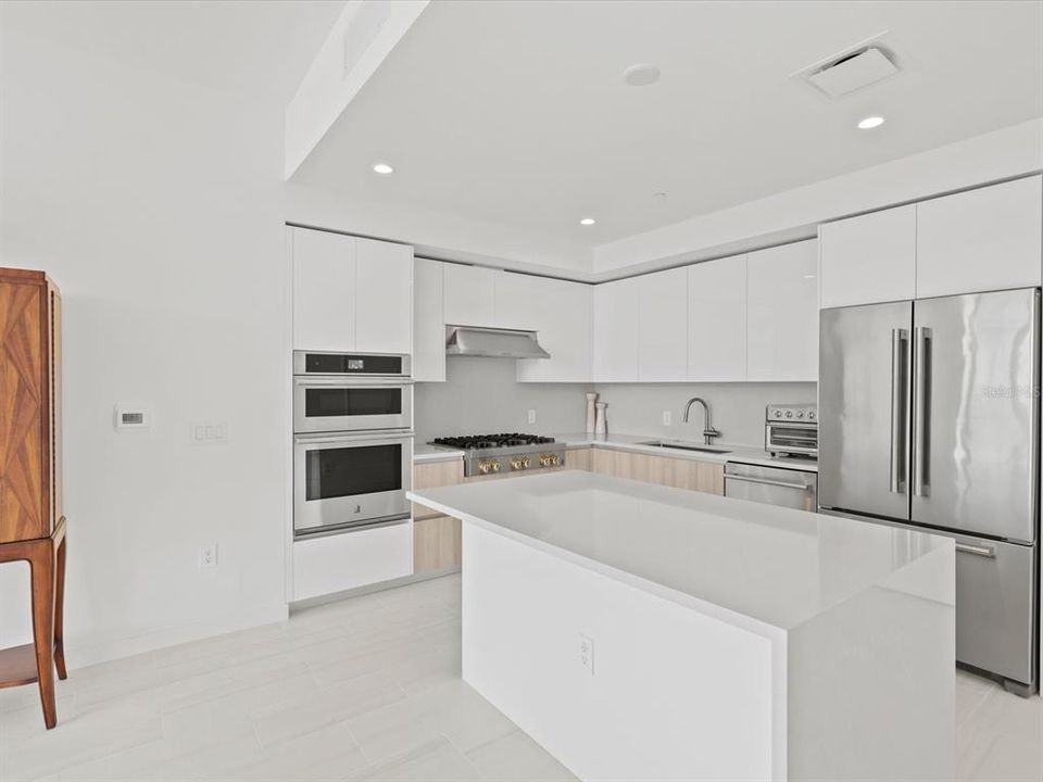 Activo con contrato: $1,155,000 (2 camas, 2 baños, 1358 Pies cuadrados)