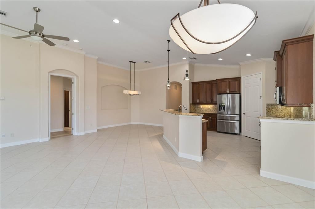 For Sale: $559,000 (3 beds, 2 baths, 2326 Square Feet)