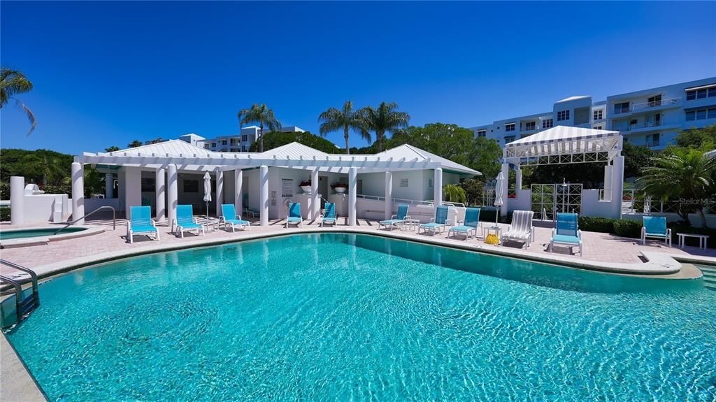 Activo con contrato: $2,595,000 (3 camas, 3 baños, 3382 Pies cuadrados)