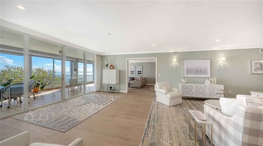 Activo con contrato: $2,595,000 (3 camas, 3 baños, 3382 Pies cuadrados)