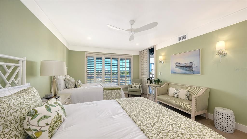Activo con contrato: $2,595,000 (3 camas, 3 baños, 3382 Pies cuadrados)