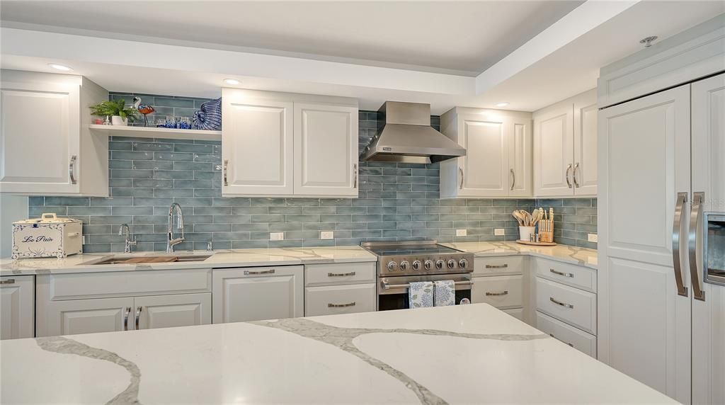 Activo con contrato: $2,595,000 (3 camas, 3 baños, 3382 Pies cuadrados)