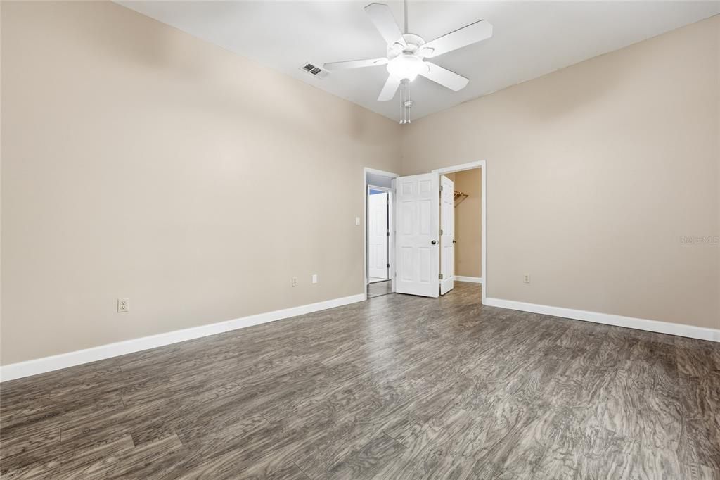 For Sale: $425,000 (3 beds, 2 baths, 2124 Square Feet)