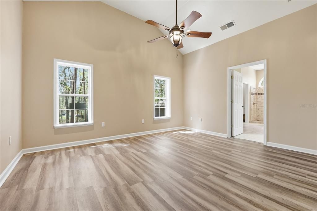 For Sale: $425,000 (3 beds, 2 baths, 2124 Square Feet)
