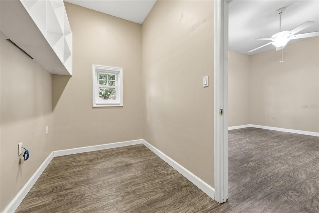 For Sale: $425,000 (3 beds, 2 baths, 2124 Square Feet)