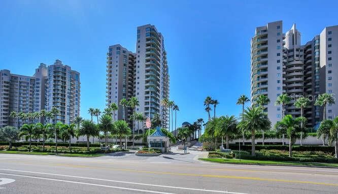 Active With Contract: $1,795,000 (3 beds, 2 baths, 1942 Square Feet)
