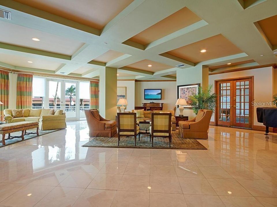 For Sale: $1,500,000 (3 beds, 2 baths, 1952 Square Feet)
