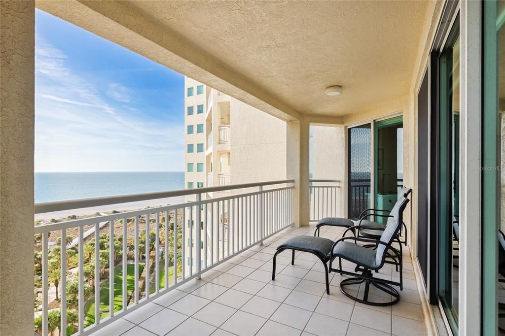 For Sale: $1,500,000 (3 beds, 2 baths, 1952 Square Feet)