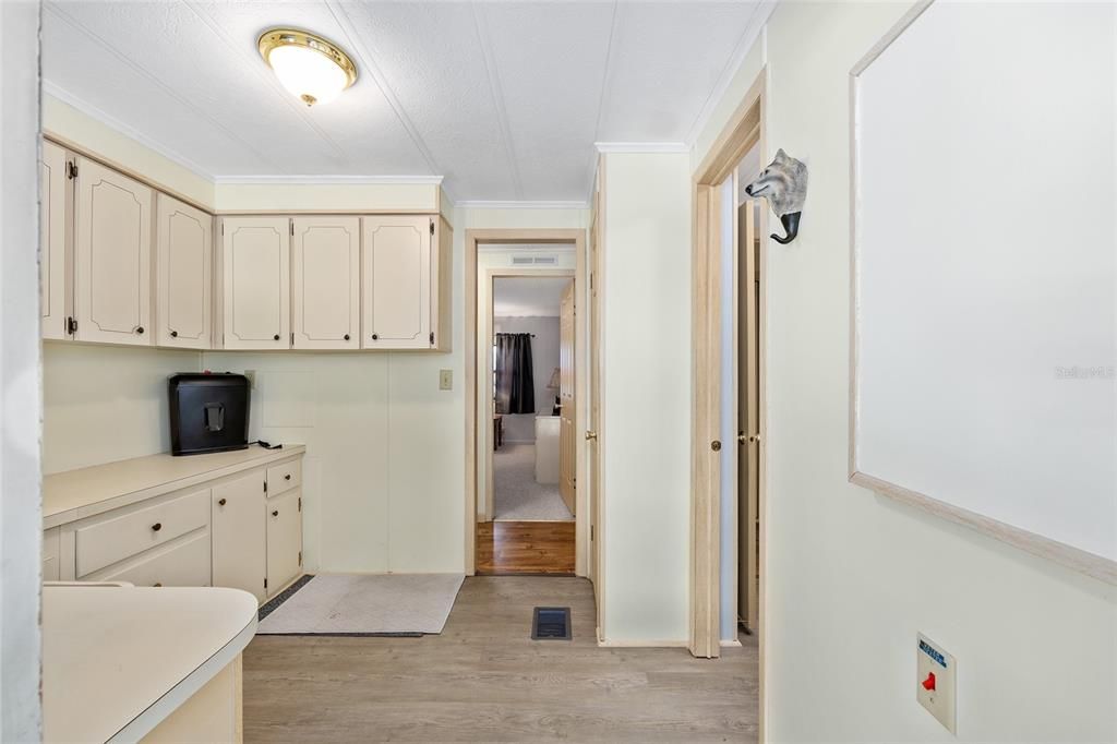 合同活跃: $139,900 (2 贝兹, 2 浴室, 1244 平方英尺)