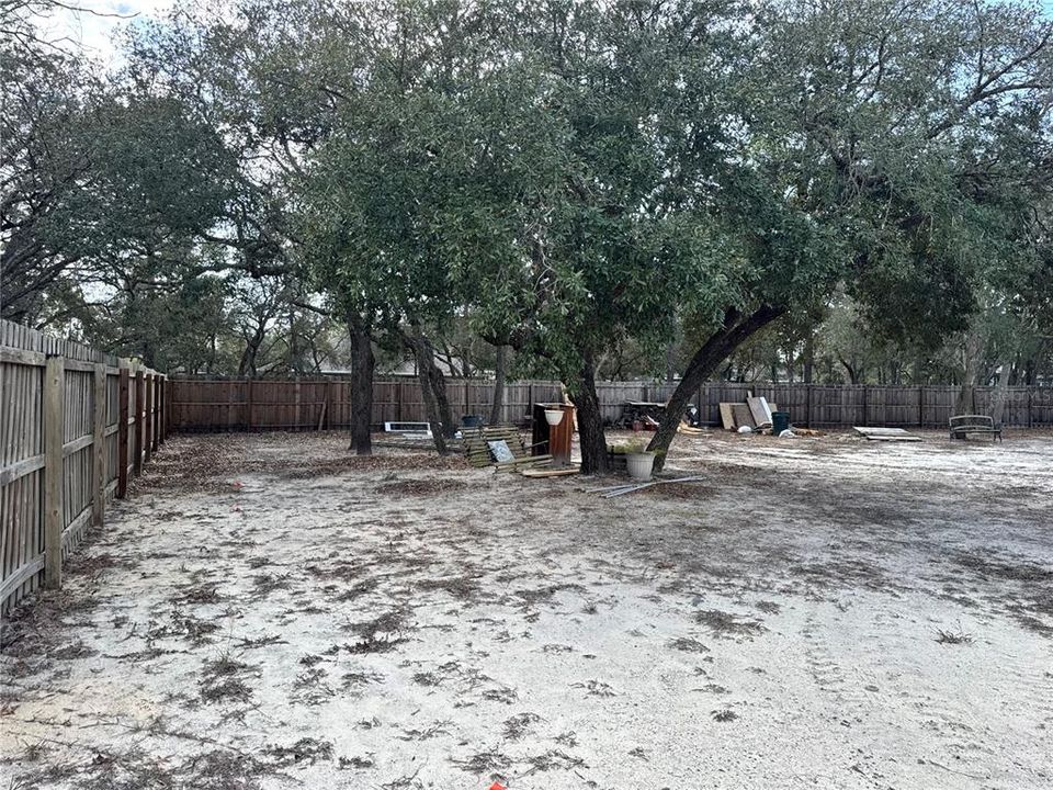 Active With Contract: $255,000 (3 beds, 2 baths, 1974 Square Feet)