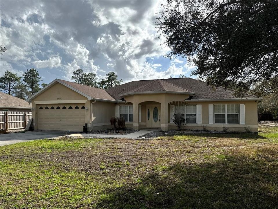 Active With Contract: $255,000 (3 beds, 2 baths, 1974 Square Feet)
