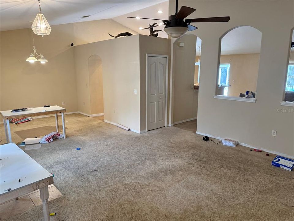 Active With Contract: $255,000 (3 beds, 2 baths, 1974 Square Feet)