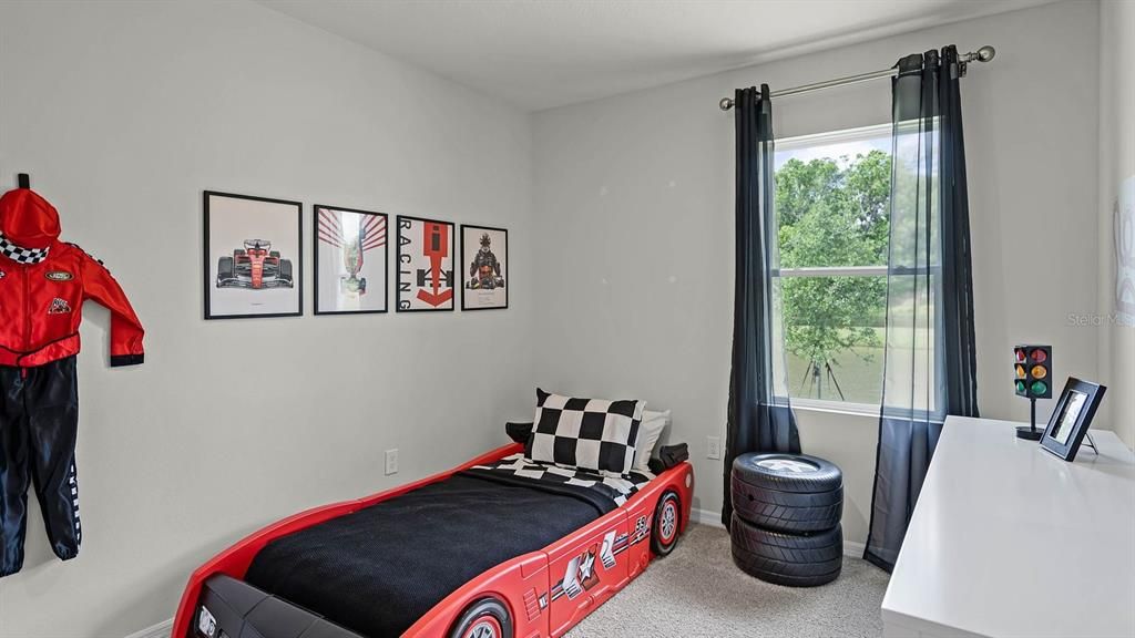 Activo con contrato: $277,900 (4 camas, 2 baños, 1665 Pies cuadrados)