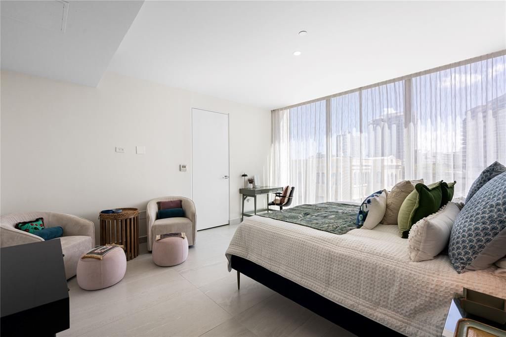 For Sale: $1,995,000 (2 beds, 2 baths, 1940 Square Feet)