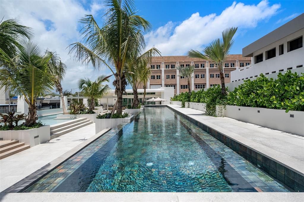 For Sale: $1,995,000 (2 beds, 2 baths, 1940 Square Feet)